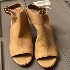 Le Chateau Beige Leather Mules